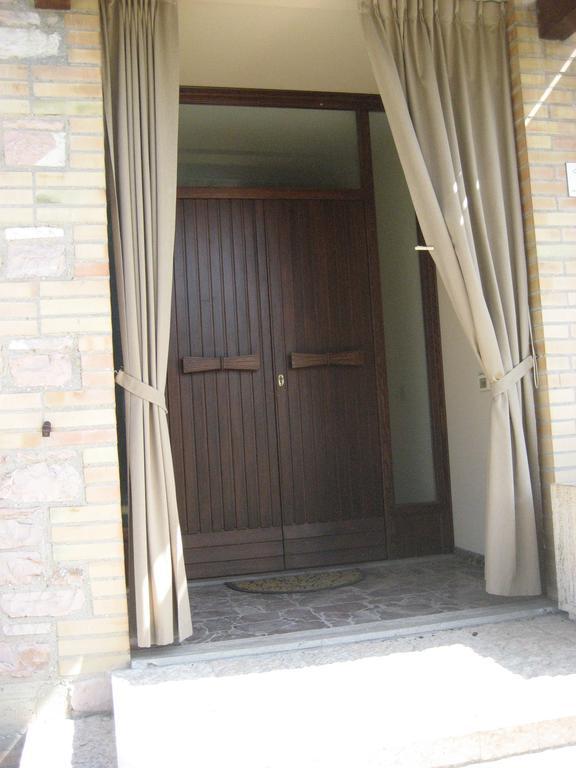 Assisana Affittacamere Santa Maria Degli Angeli  Ruang foto